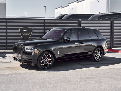 Used 2022 Rolls-Royce Cullinan Black Badge w/ Dark Exterior Package AWD/4WD image 7