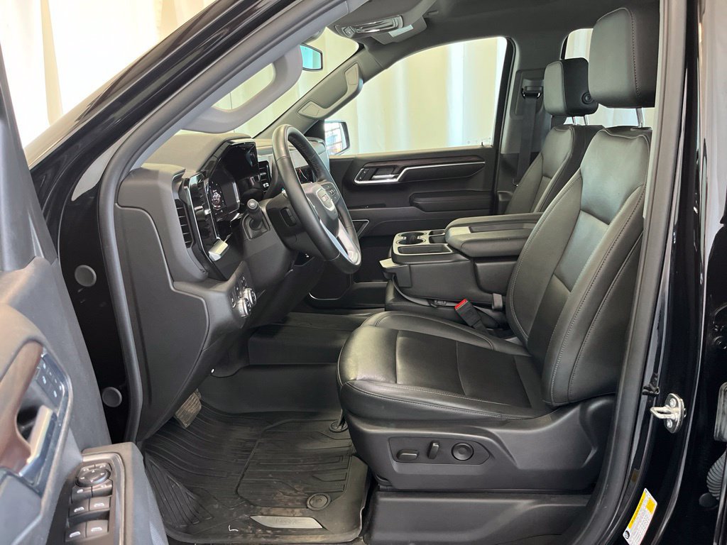 Used 2024 GMC Sierra 1500 SLT w/ LPO, GMC Protection Package AWD/4WD image 3