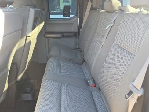Used 2019 Ford F150 XLT image 47