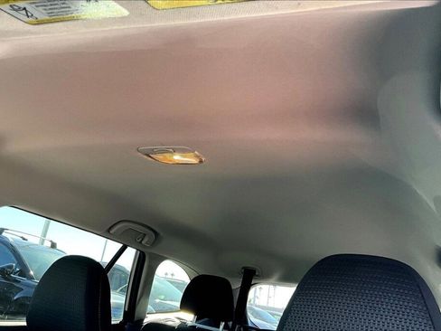 Used 2021 Subaru Outback Premium image 12