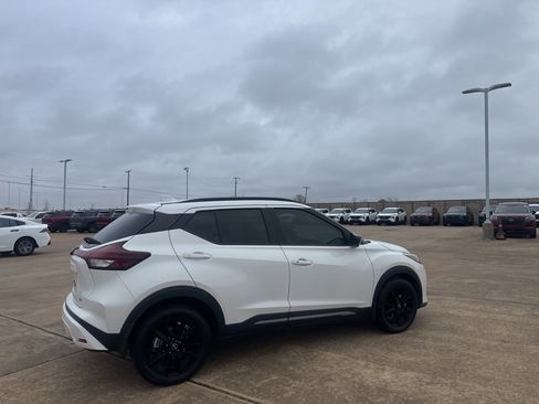 Certified 2023 Nissan Kicks SR w/ SR Premium Package image 22