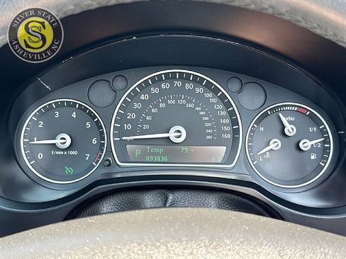 Used 2010 Saab 9-3 Aero FWD image 17