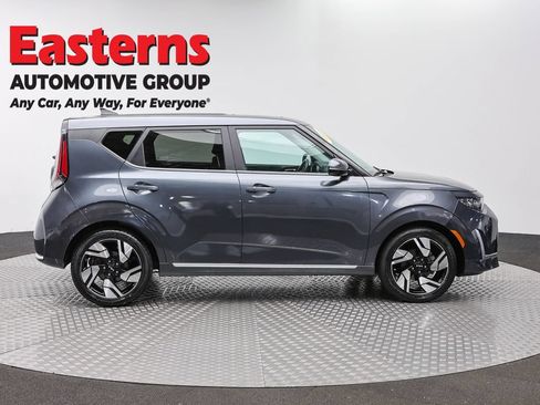 Used 2023 Kia Soul GT-Line FWD image 4