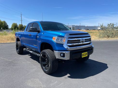 Used 2016 Toyota Tundra SR5 w/ TRD Off Road Package AWD/4WD image 1
