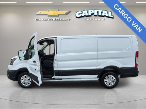 Used 2025 Ford Transit 250 Low Roof w/ Exterior Upgrade Package RWD image 3