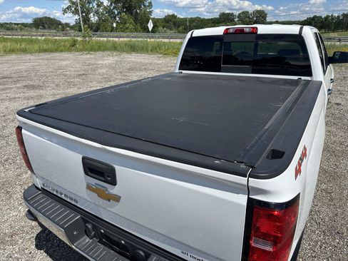 Used 2016 Chevrolet Silverado 2500 LTZ AWD/4WD image 5