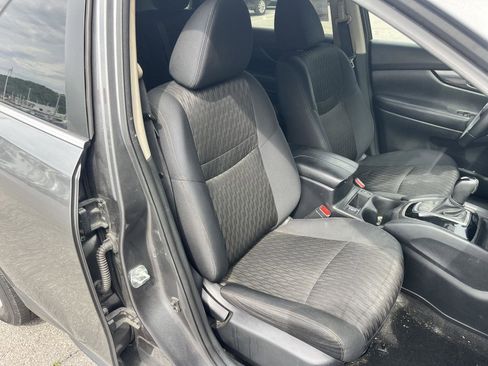 Used 2018 Nissan Rogue S w/ S Value Package AWD/4WD image 14