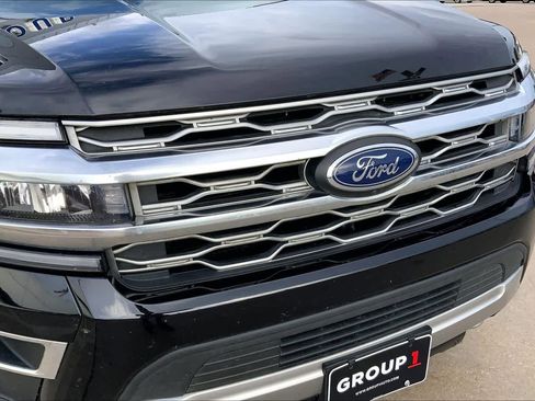 Used 2023 Ford Expedition Platinum AWD/4WD image 30