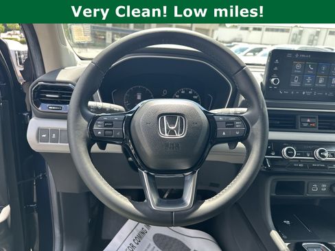 Used 2025 Honda Pilot EX-L image 27