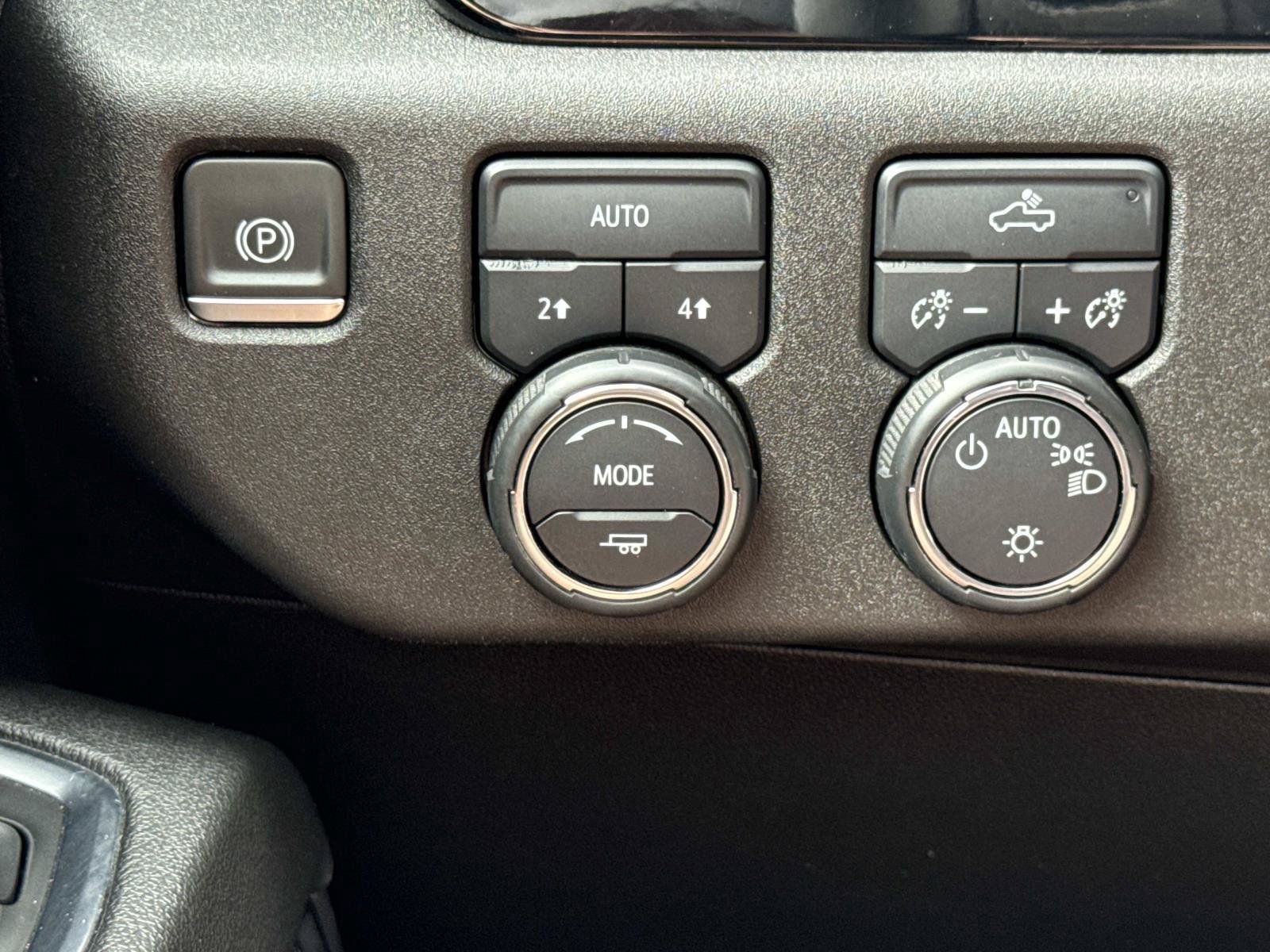 Used 2023 Chevrolet Silverado 1500 LT w/ LPO, Dark Essentials Package AWD/4WD image 11