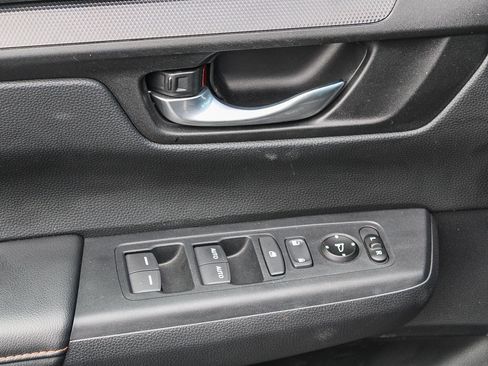 Used 2025 Honda CR-V Sport image 22