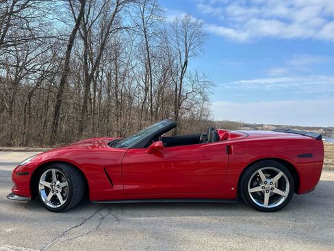 Used 2008 Chevrolet Corvette Convertible image 2