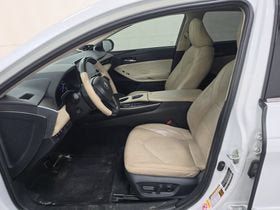 Used 2019 Toyota Avalon Limited w/ Protection Package FWD image 8