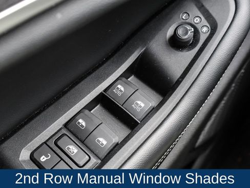 Used 2024 Jeep Grand Cherokee L Limited w/ Luxury Tech Group II image 23