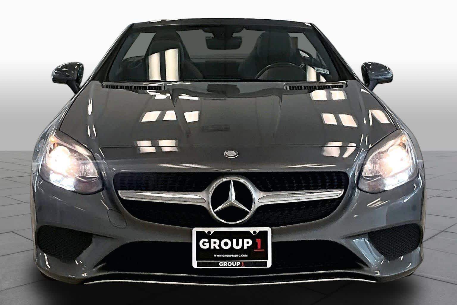 Used 2017 Mercedes-Benz SLC 300 image 3