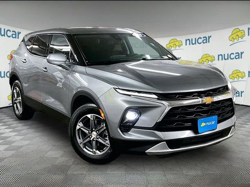 Used 2025 Chevrolet Blazer LT AWD/4WD image 1