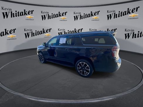 Used 2023 Chevrolet Suburban RST image 6