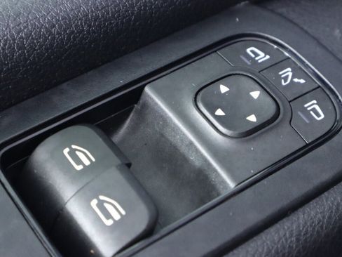 Used 2019 Mercedes-Benz Sprinter 144 image 20