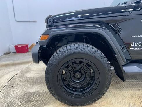 Used 2020 Jeep Wrangler Unlimited Sahara AWD/4WD image 20