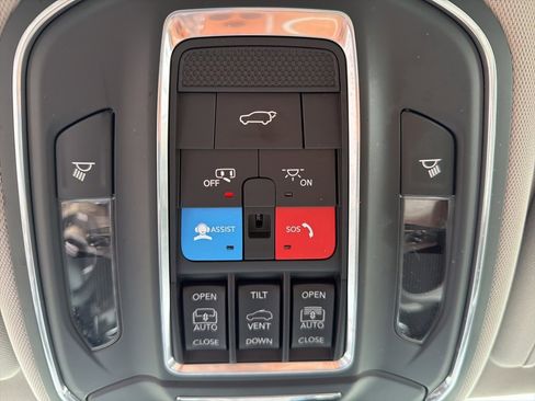 Used 2022 Jeep Wagoneer Series III w/ Premium Group I image 55