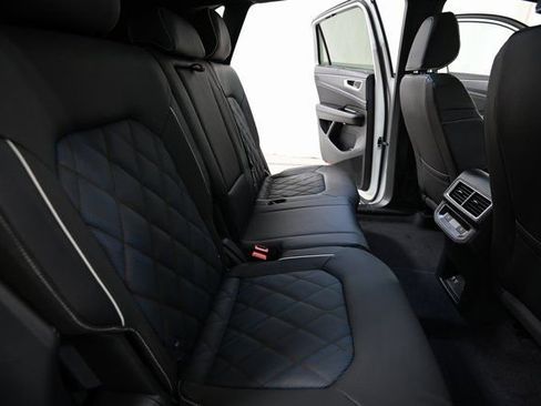 New 2026 Volkswagen Atlas Cross Sport SEL Premium R-Line AWD/4WD image 29