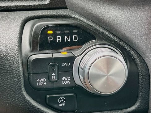 Used 2023 RAM 1500 Laramie AWD/4WD image 17