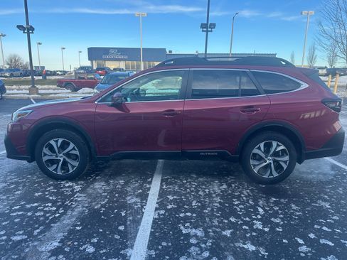 Certified 2022 Subaru Outback Limited w/ Popular Package #2 image 6