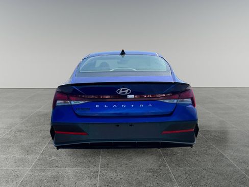 New 2025 Hyundai Elantra Sport image 4