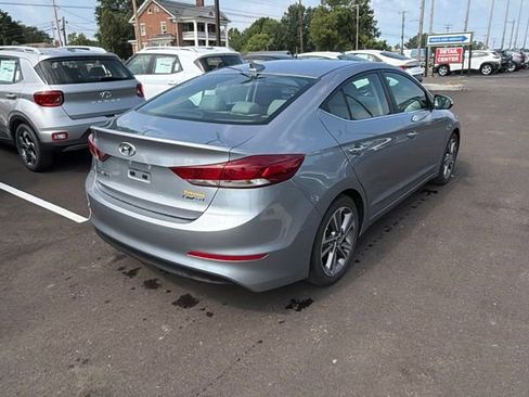 Used 2017 Hyundai Elantra Limited FWD image 6