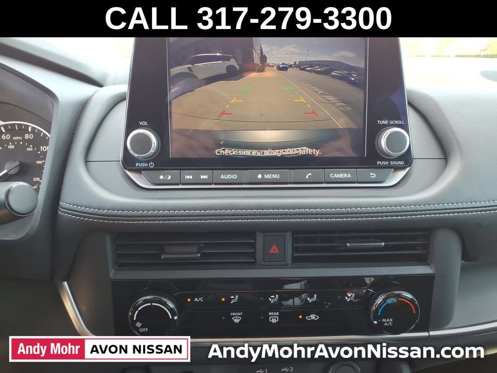 Used 2024 Nissan Rogue S AWD/4WD image 28