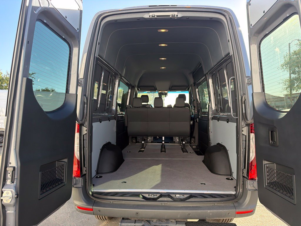 Used 2026 Mercedes-Benz Sprinter 2500 w/ Winter Package Plus image 16