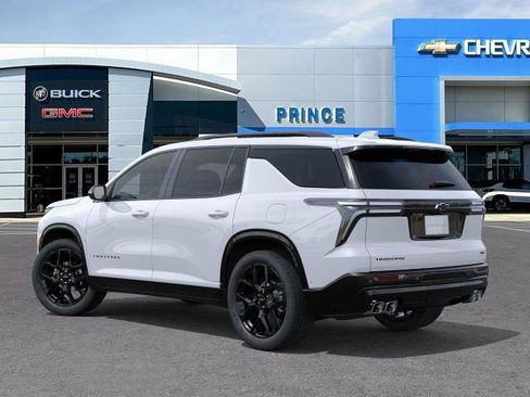 New 2026 Chevrolet Traverse RS w/ LPO, Floor Liner Package image 3