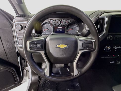 Used 2020 Chevrolet Silverado 1500 LT image 13