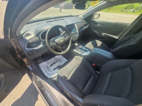 Used 2024 Chevrolet Malibu LT image 19