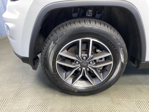 Certified 2022 Jeep Grand Cherokee Limited image 54