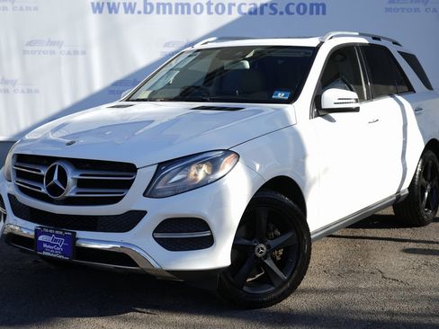 Used 2018 Mercedes-Benz GLE 350 4MATIC w/ Premium 1 Package image 2
