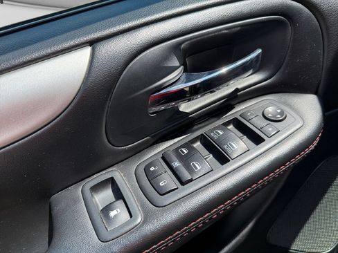Used 2020 Dodge Grand Caravan GT FWD image 20