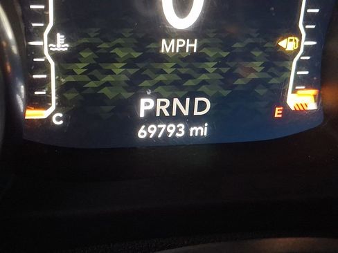 Used 2020 Jeep Wrangler Unlimited Sahara image 17