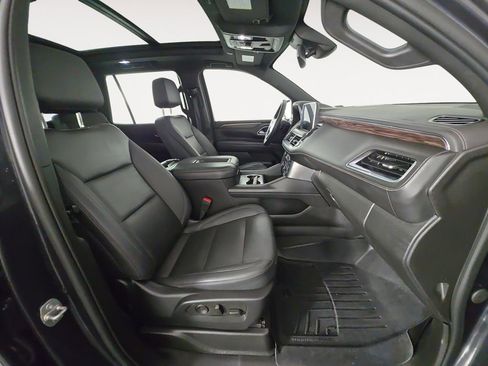 Used 2023 Chevrolet Tahoe Z71 w/ Z71 Off-Road Package AWD/4WD image 15