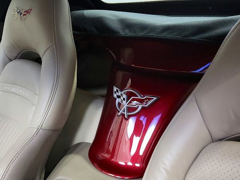 Used 2003 Chevrolet Corvette Convertible w/ Preferred Equipment Group1 RWD image 18