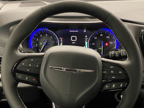 New 2026 Chrysler Pacifica Select w/ S Appearance Package FWD image 16