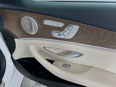Used 2022 Mercedes-Benz E 350 4MATIC Sedan image 29