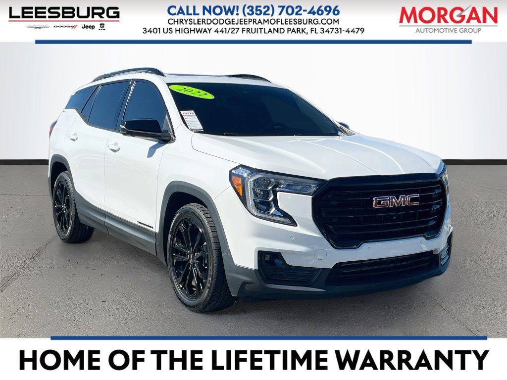 Used 2022 GMC Terrain SLT w/ Tech Package FWD image 1
