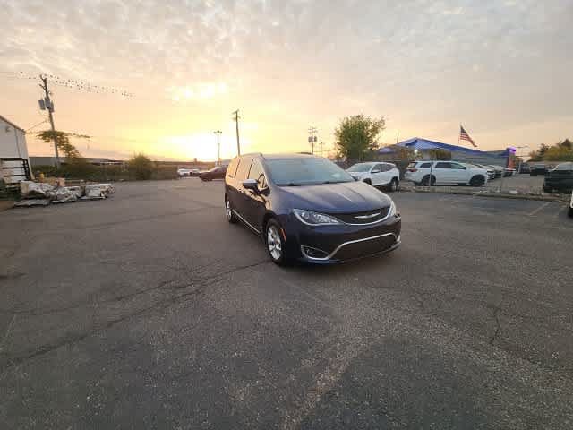 Used 2020 Chrysler Pacifica Limited FWD image 8