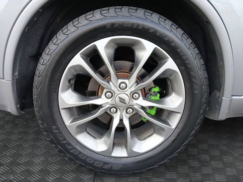 Used 2020 Dodge Durango R/T w/ Technology Group AWD/4WD image 23