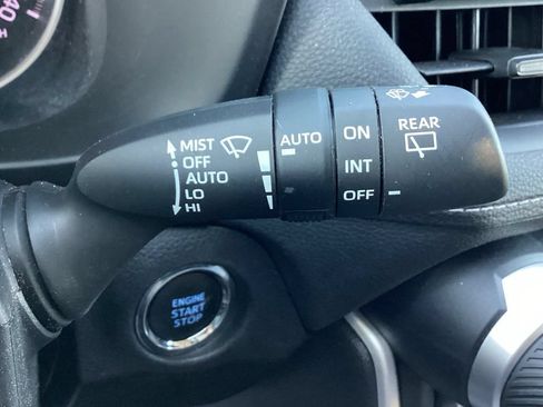 Used 2022 Toyota RAV4 XLE w/ Convenience Package AWD/4WD image 26