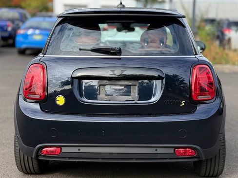 Used 2024 MINI Cooper SE FWD image 4