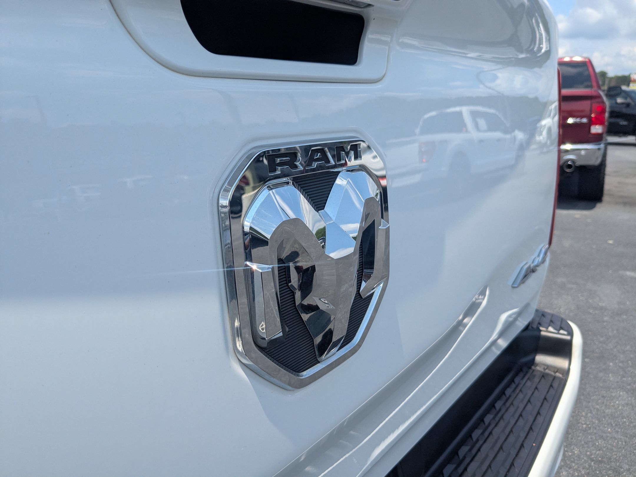 Used 2023 RAM 1500 Laramie AWD/4WD image 25