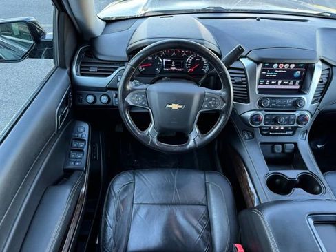 Used 2018 Chevrolet Tahoe LT w/ LT Signature Package AWD/4WD image 5