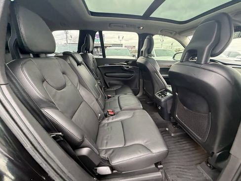 Used 2018 Volvo XC90 T6 Momentum w/ Convenience Package image 21